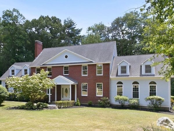 3 Windsor Drive, Foxboro, MA 02035