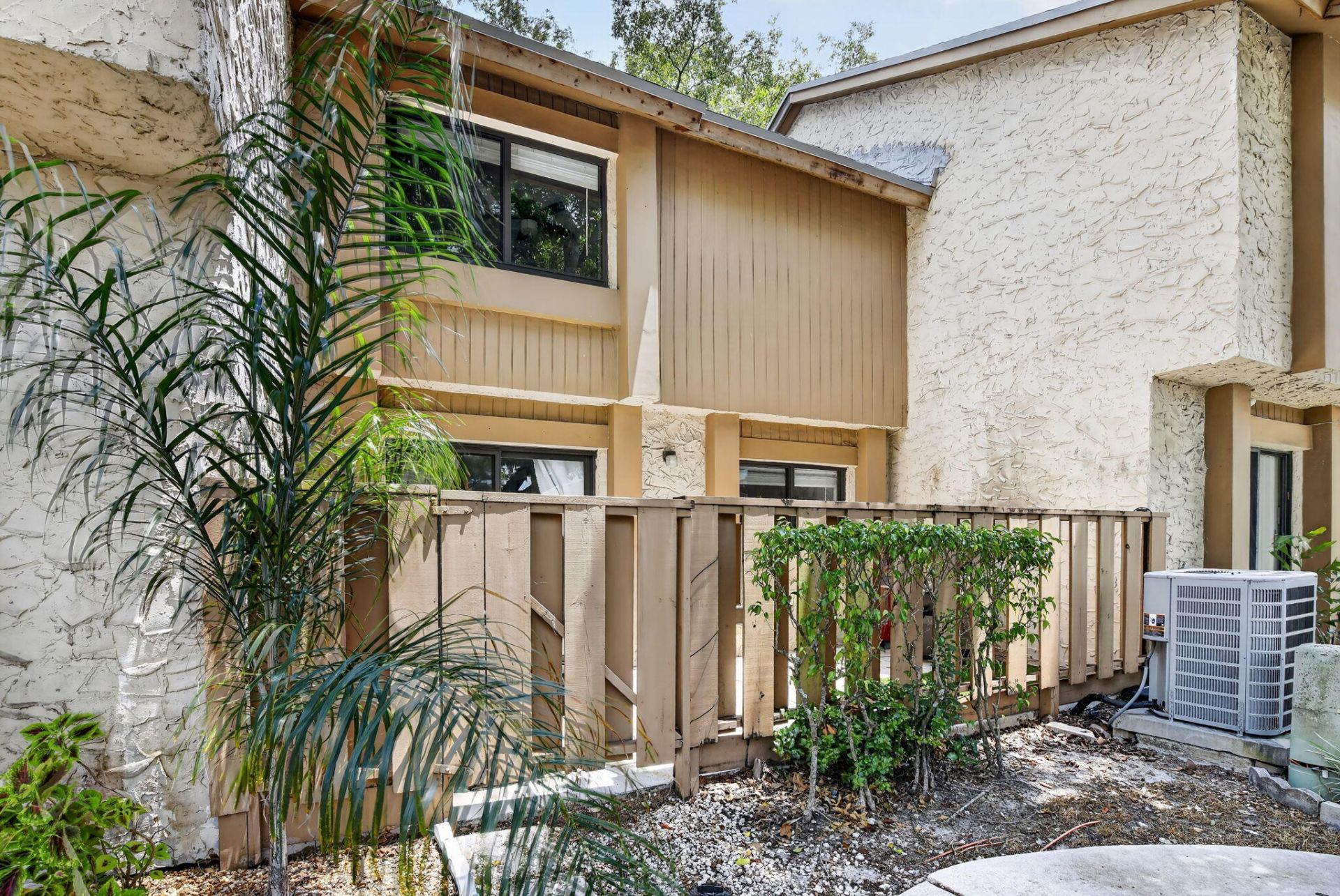 124 Wimbledon Lake Drive, Plantation, FL 33324 Photo