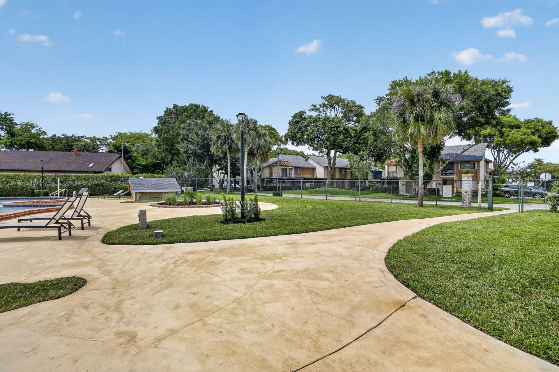 124 Wimbledon Lake Drive, Plantation, FL 33324 Photo