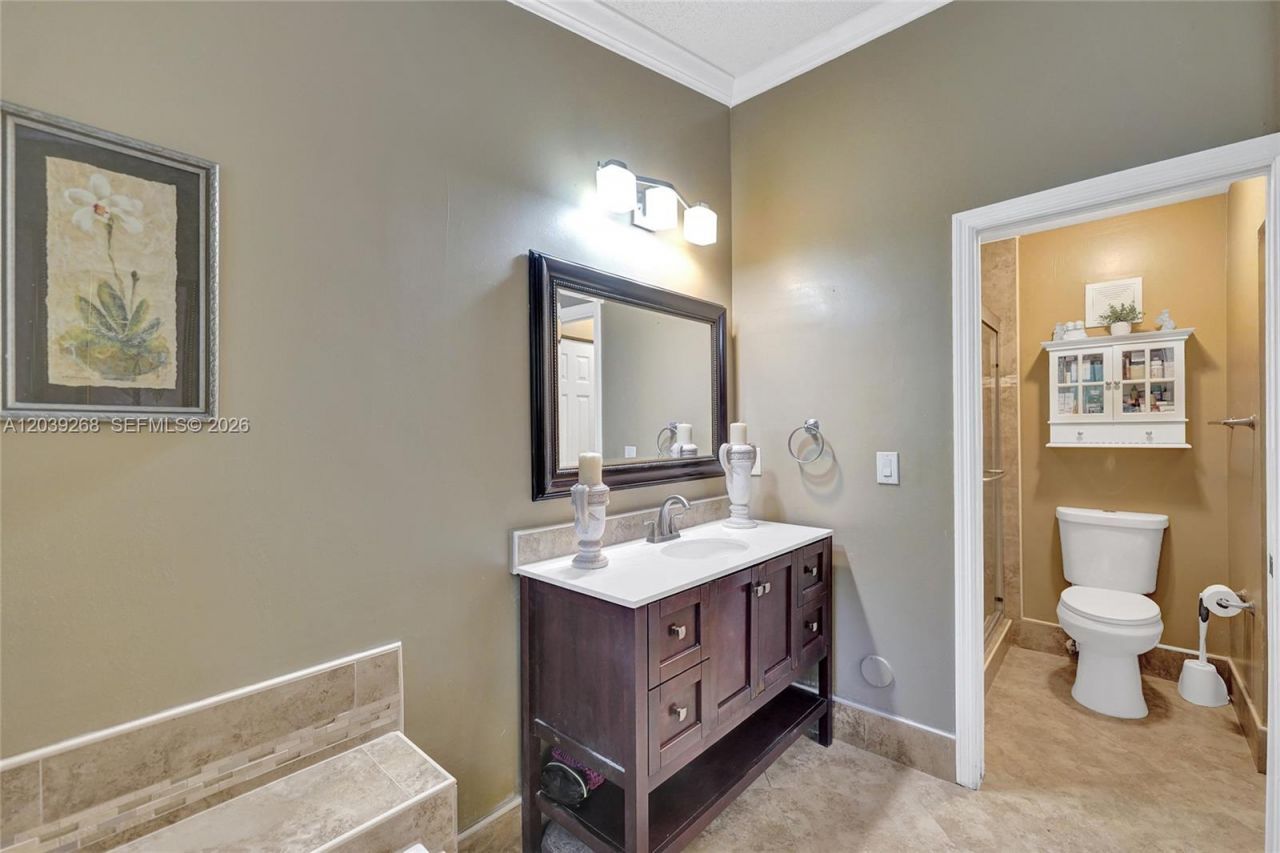 806 NW 208th Way , Pembroke Pines, FL 33029 Photo