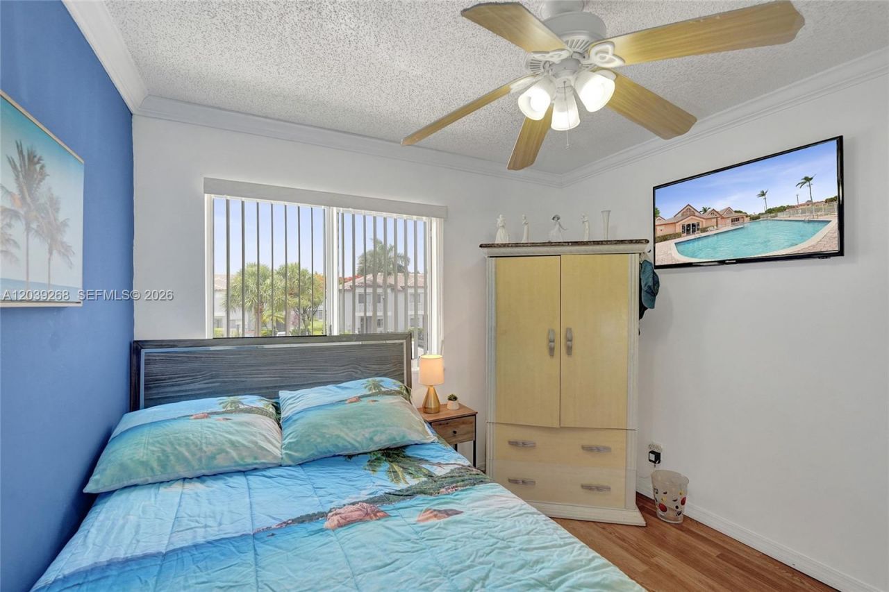 806 NW 208th Way , Pembroke Pines, FL 33029 Photo