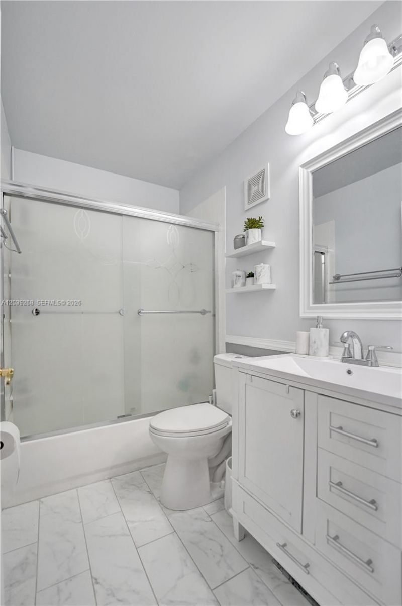 806 NW 208th Way , Pembroke Pines, FL 33029 Photo