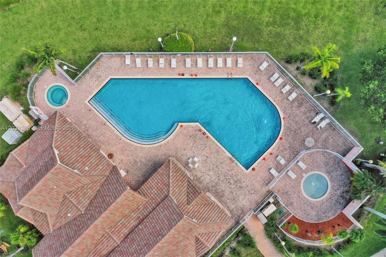 806 NW 208th Way , Pembroke Pines, FL 33029 Photo