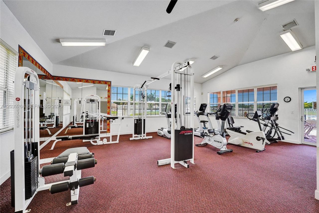 806 NW 208th Way , Pembroke Pines, FL 33029 Photo