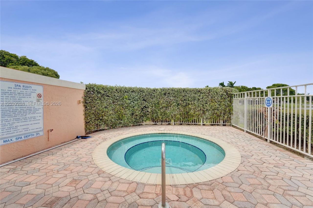 806 NW 208th Way , Pembroke Pines, FL 33029 Photo