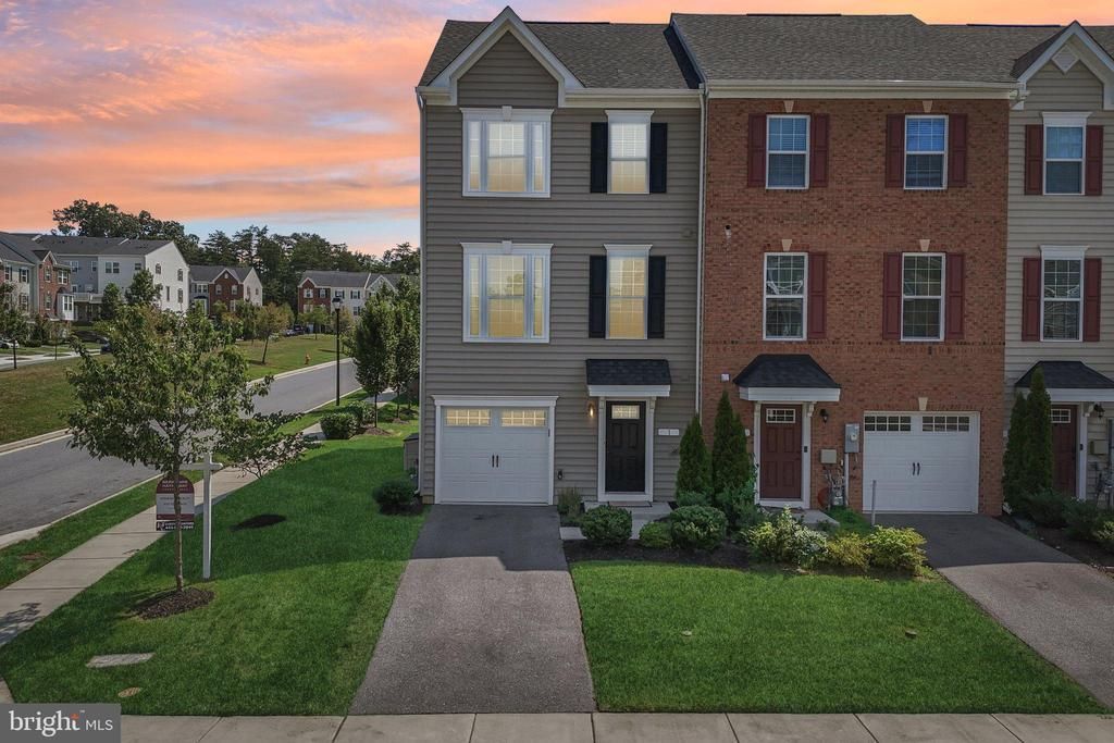 1 GATES PARK COURT, HALETHORPE, MD 21227