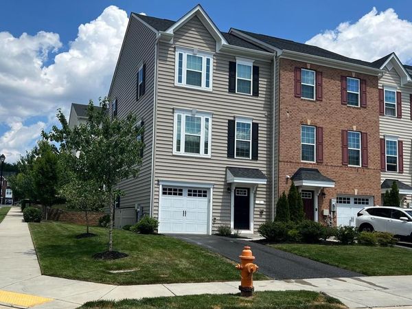 1 GATES PARK COURT , HALETHORPE, MD 21227