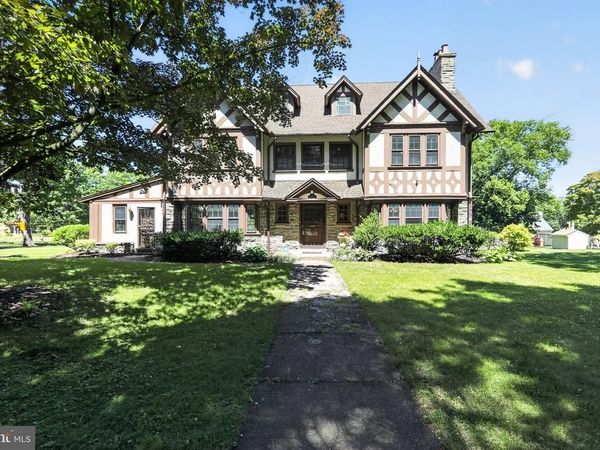 1 LATHAM PARK, ELKINS PARK, PA 19027