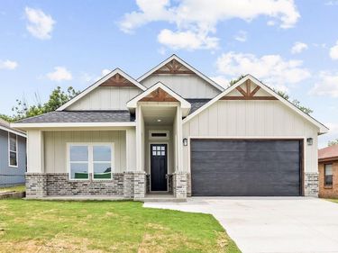 3005 Hanna Avenue , Fort Worth, TX 76106