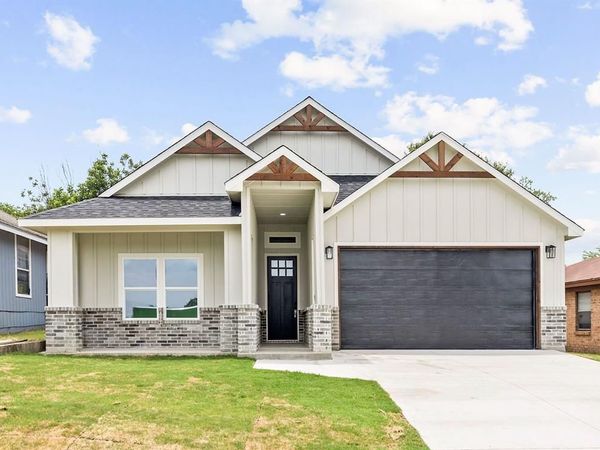 3005 Hanna Avenue , Fort Worth, TX 76106