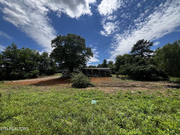 121 King Lane, Vonore, TN 37885