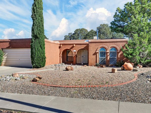 11715 Arroyo De Vista NE, Albuquerque, NM 87111