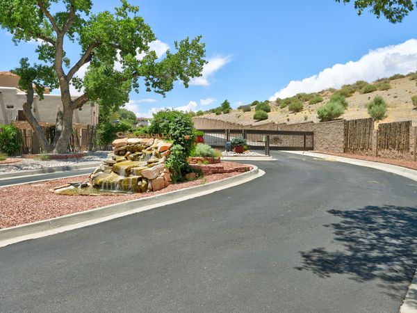 922 Nicholas Court, Bernalillo, NM 87004