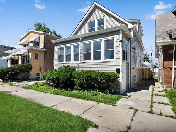 2724 N Mobile Avenue, Chicago, IL 60639