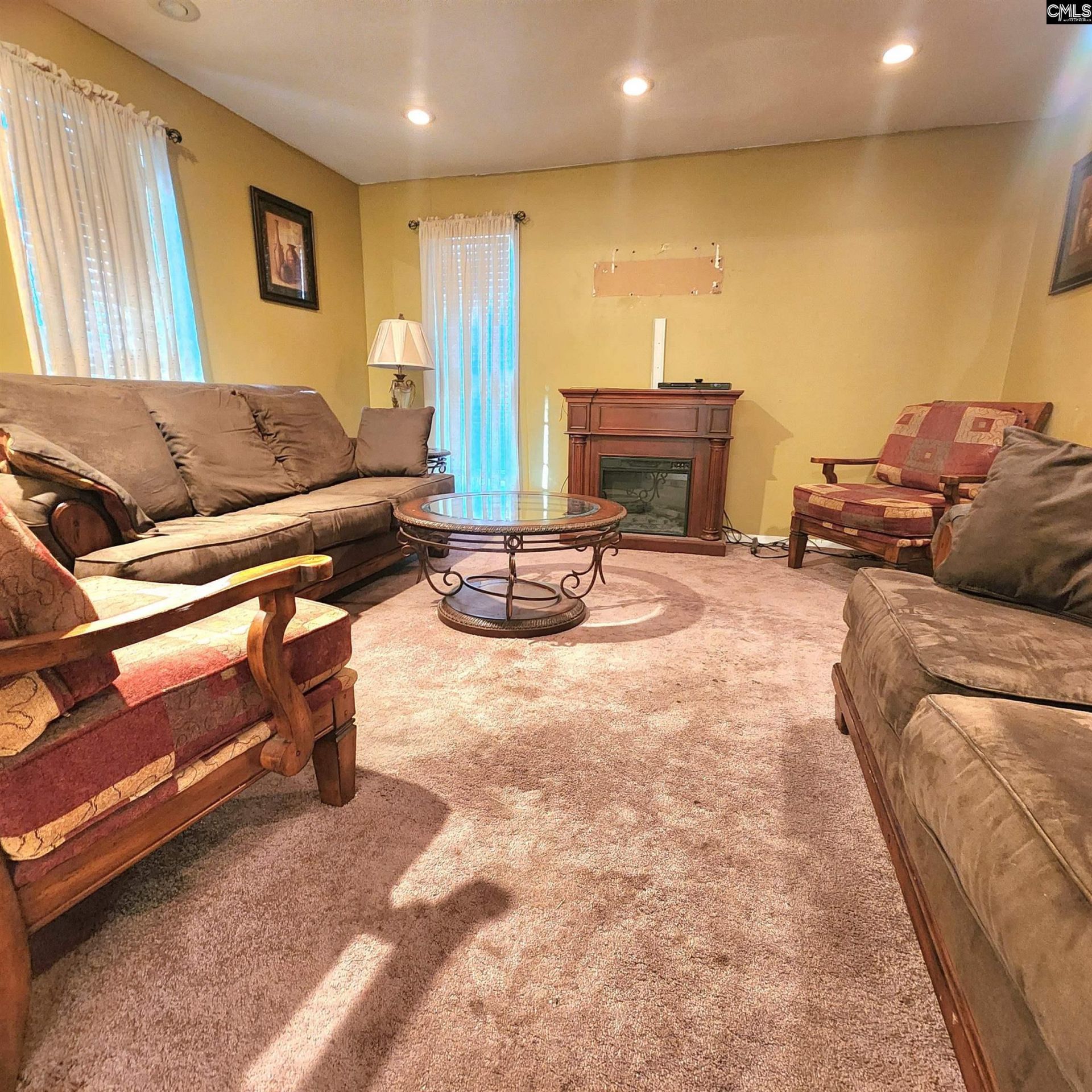 1290 Oaklane Drive  Photo 4
