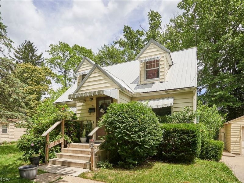 157 29th Street NW, Barberton, OH 44203 Photo 1