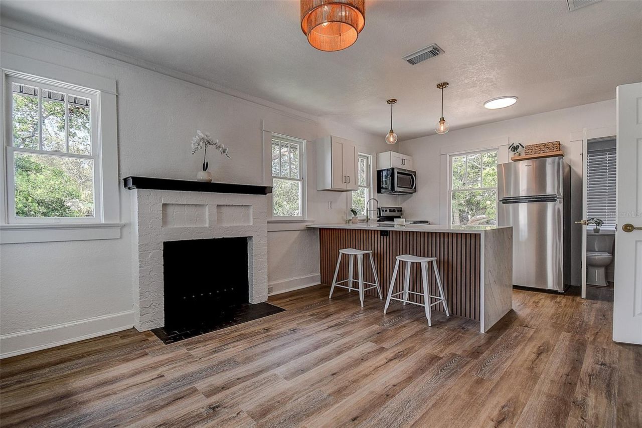 212 48th Street N, Saint Petersburg, FL 33713 Photo