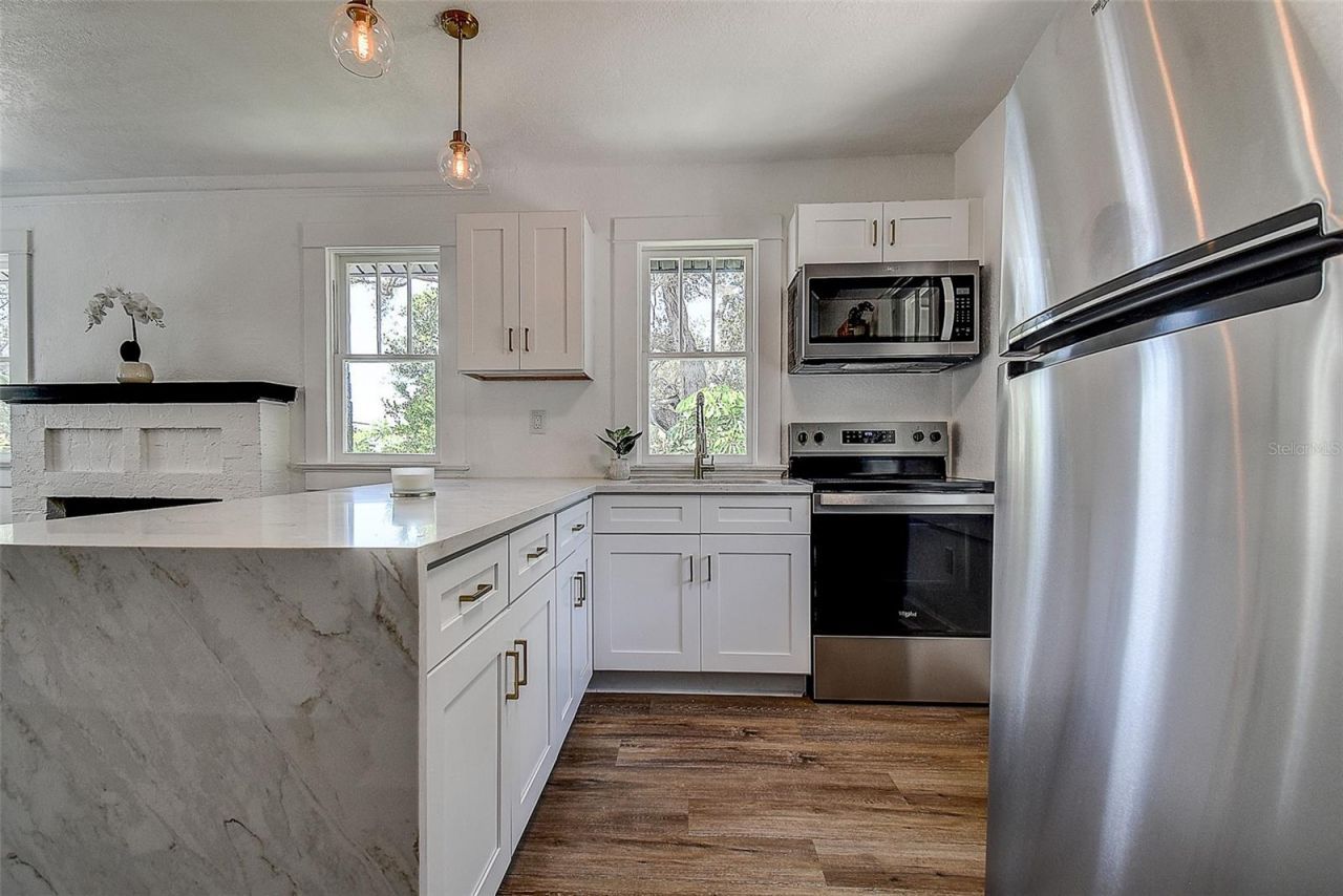 212 48th Street N, Saint Petersburg, FL 33713 Photo