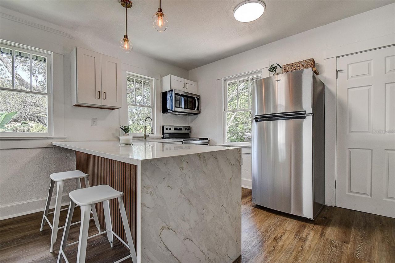 212 48th Street N, Saint Petersburg, FL 33713 Photo