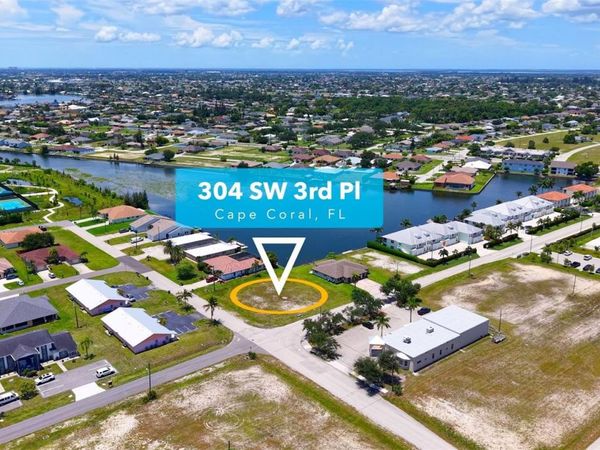 304 SW 3RD PLACE , CAPE CORAL, FL 33991