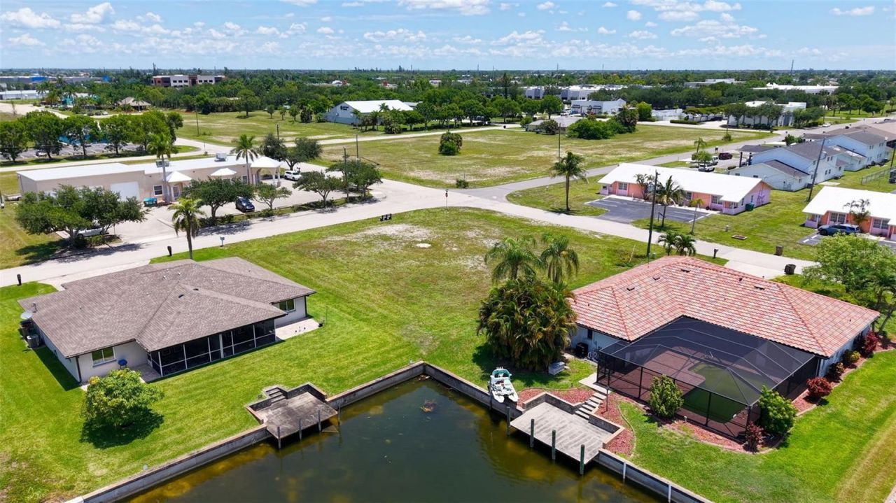 304 SW 3rd Place , Cape Coral, FL 33991 Photo