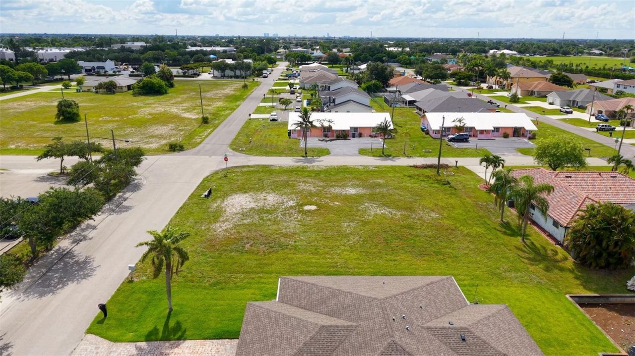304 SW 3rd Place , Cape Coral, FL 33991 Photo