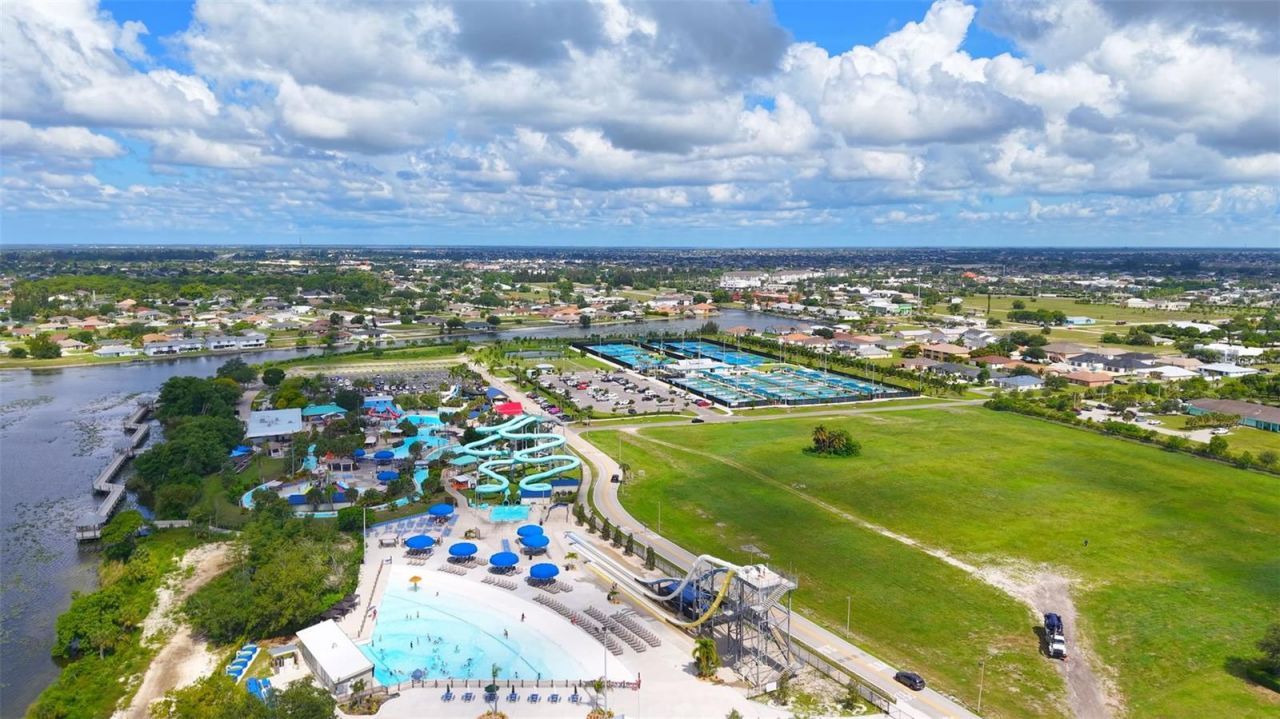 304 SW 3rd Place , Cape Coral, FL 33991 Photo