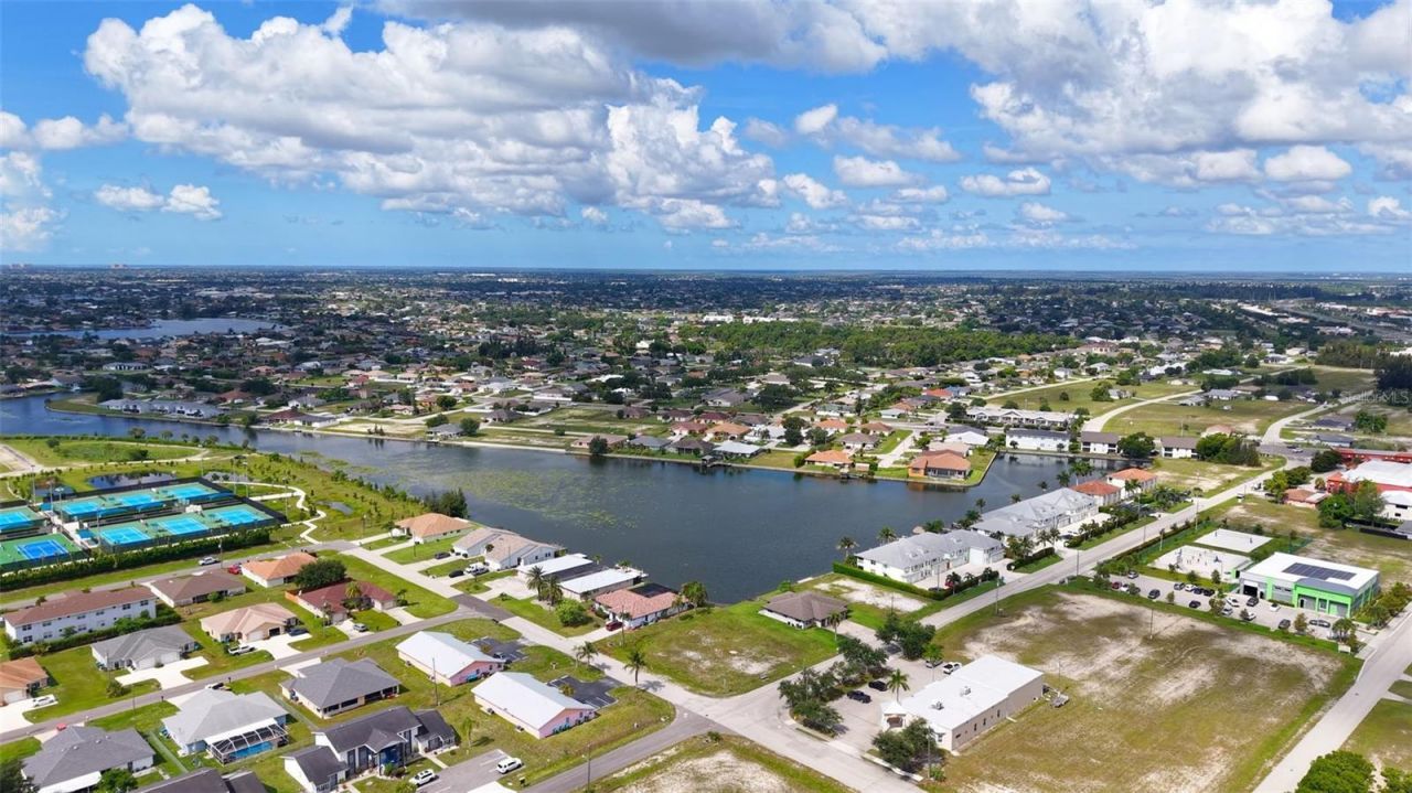 304 SW 3rd Place , Cape Coral, FL 33991 Photo