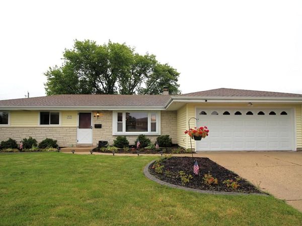 W174N9446 Joper ROAD, Menomonee Falls, WI 53051
