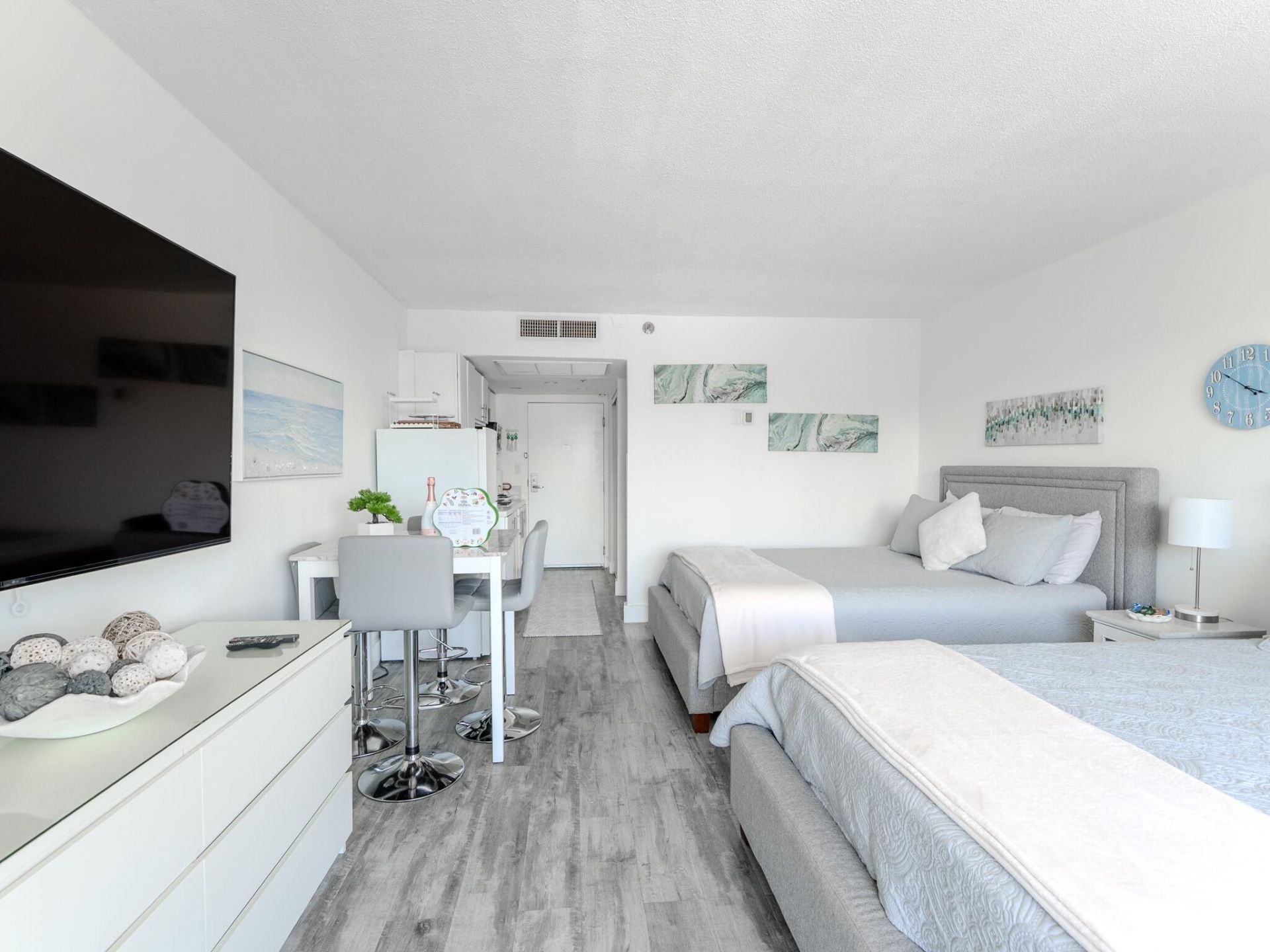 19201 Collins Avenue, Unit 1038, Sunny Isles Beach, FL 33160 Photo