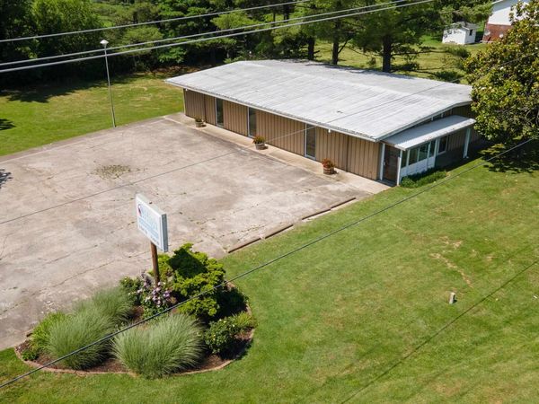 35 Walton Lane, Anna, IL 62906