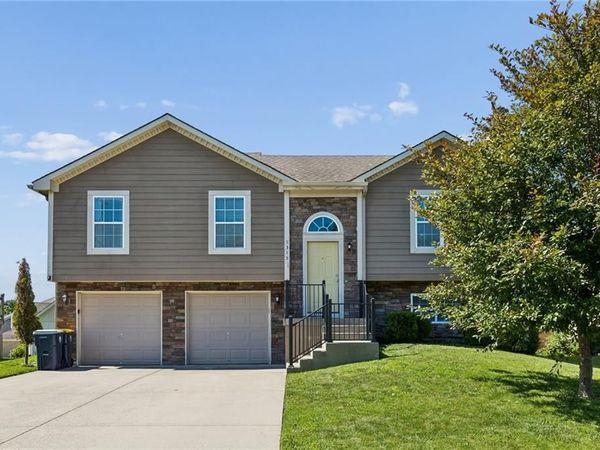 8315 NE 116th Street, Kansas City, MO 64157