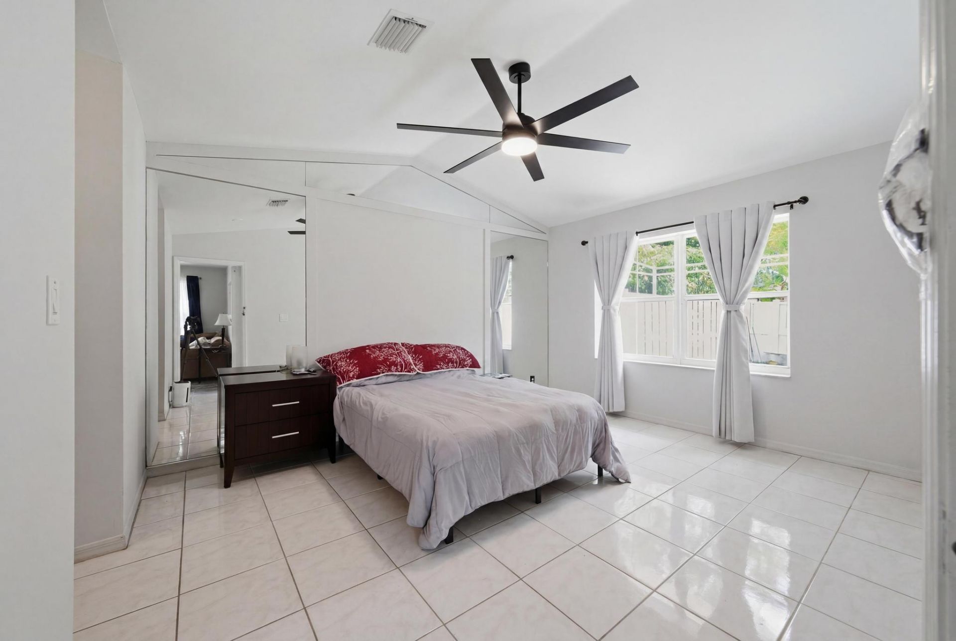 8417 NW 40th Court, Sunrise, FL 33351 Photo