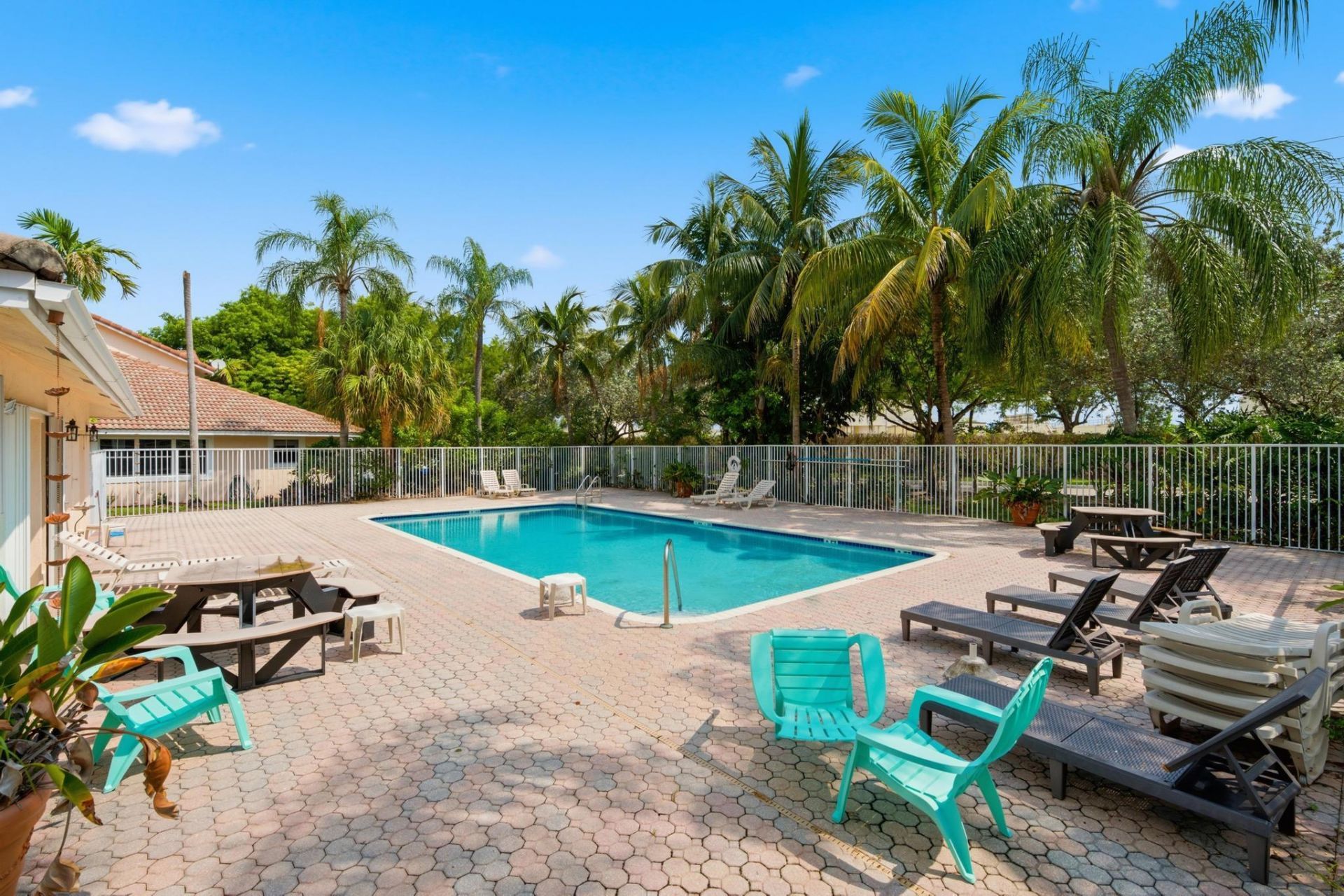 8417 NW 40th Court, Sunrise, FL 33351 Photo