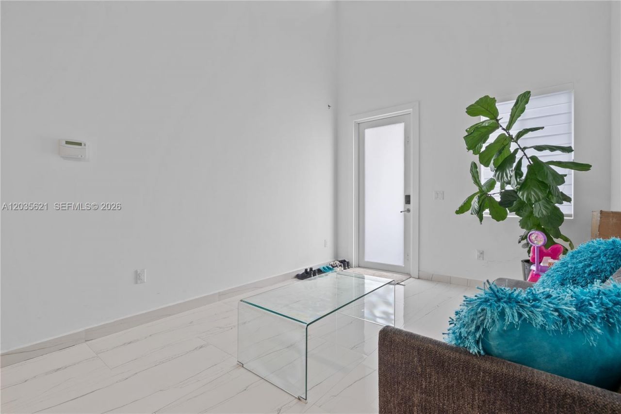10294 NW 71st Ter , Doral, FL 33178 Photo