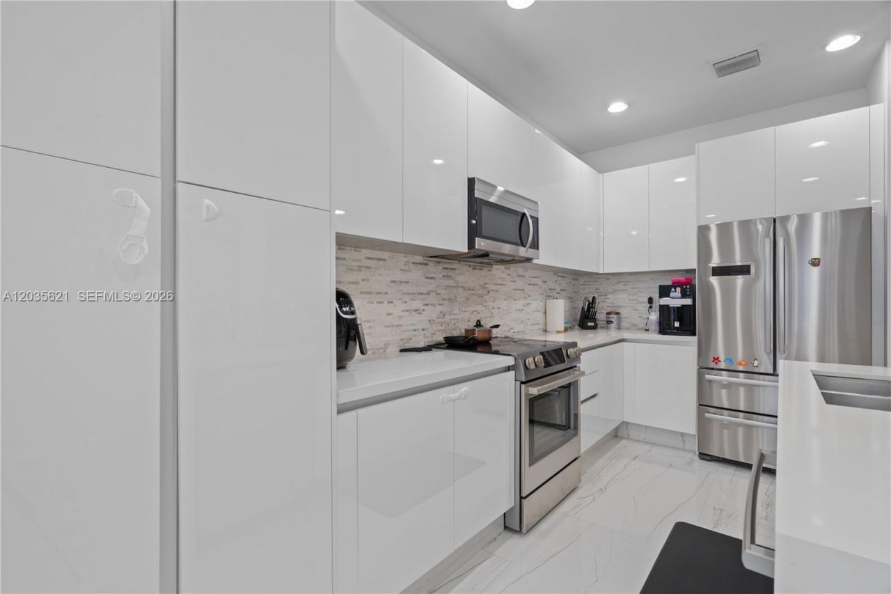10294 NW 71st Ter , Doral, FL 33178 Photo