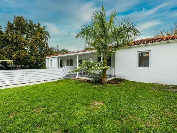 1029 NE 113 St, Unit South, Biscayne Park, FL 33161