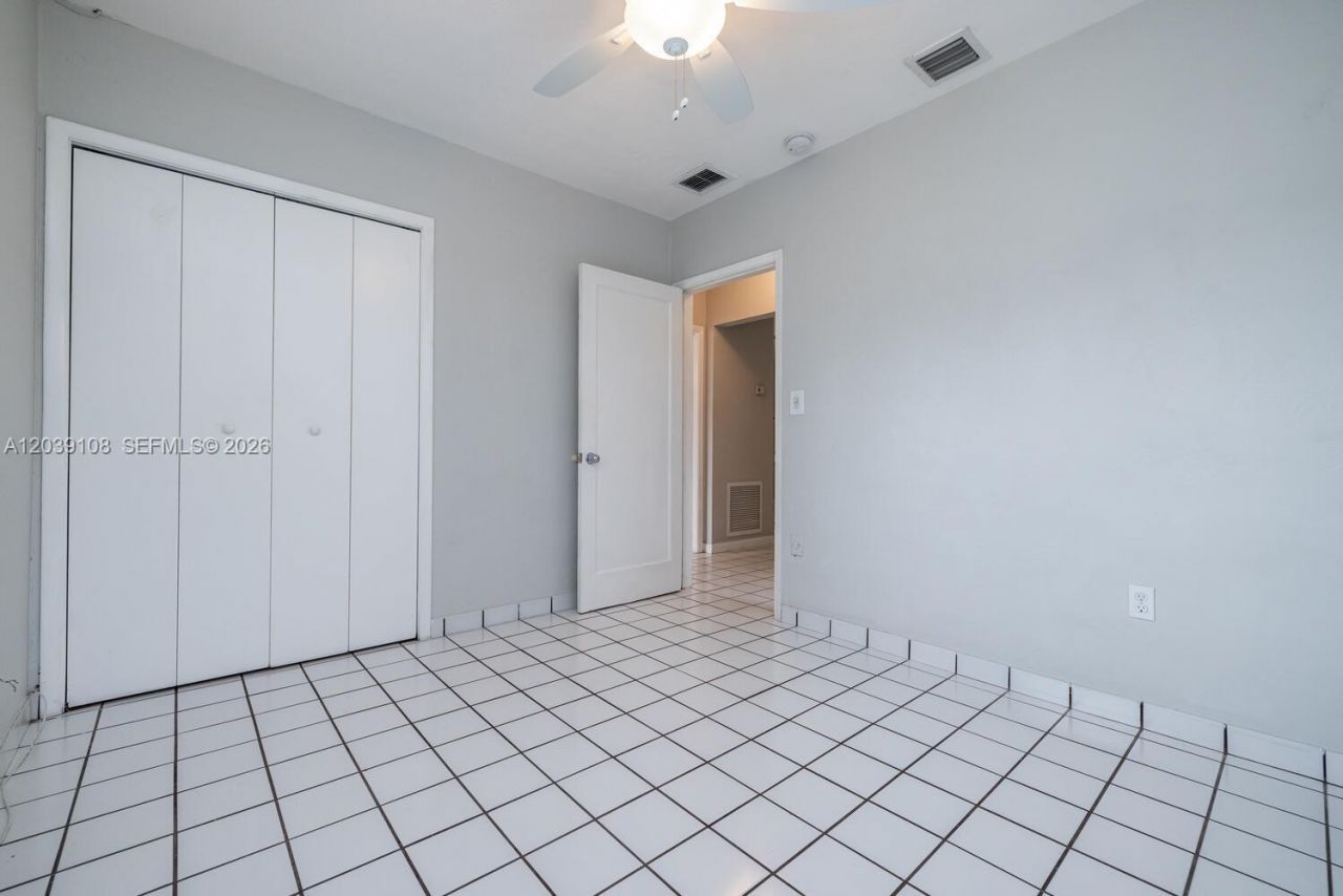 1029 NE 113 St, Unit South, Biscayne Park, FL 33161 Photo