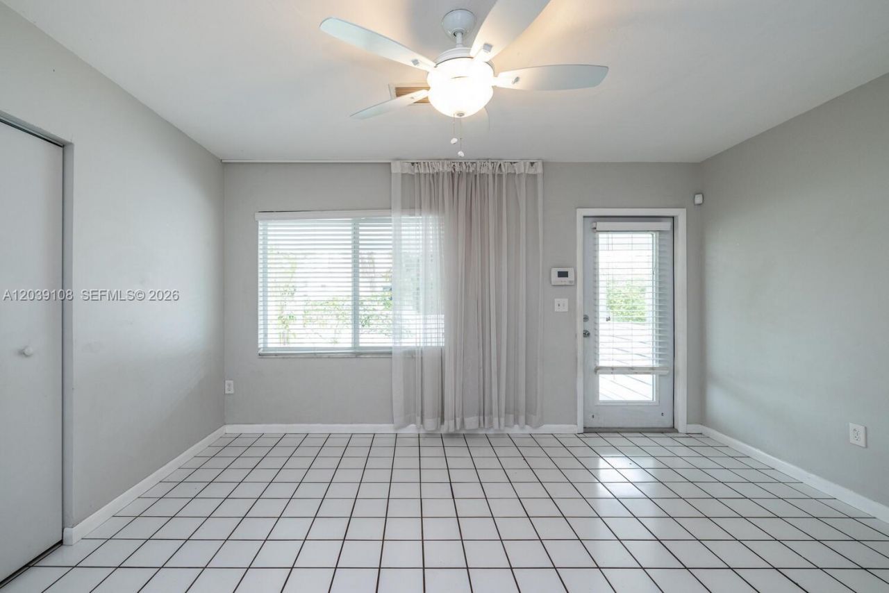 1029 NE 113 St, Unit South, Biscayne Park, FL 33161 Photo