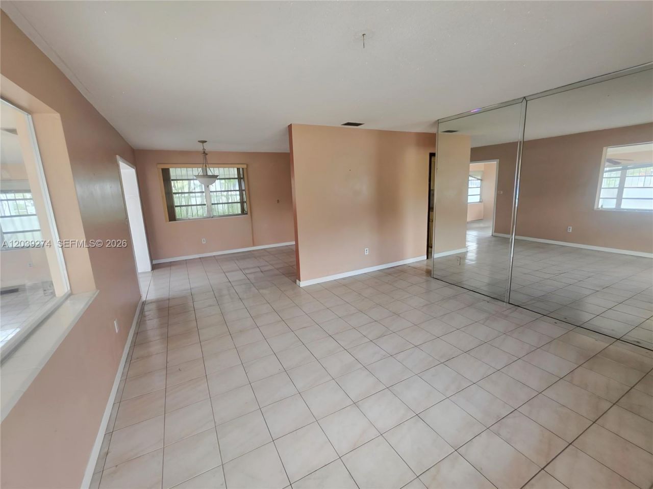 405 SE 4th Ave , Hialeah, FL 33010 Photo