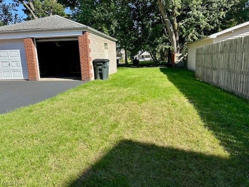 751 Thayer Street, Unit down, Akron, OH 44310 Photo 21