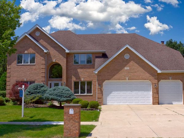 336 Tuttle Drive, Bloomingdale, IL 60108