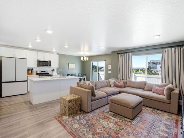 1084 E PILOT ST , Saratoga Springs, UT 84045