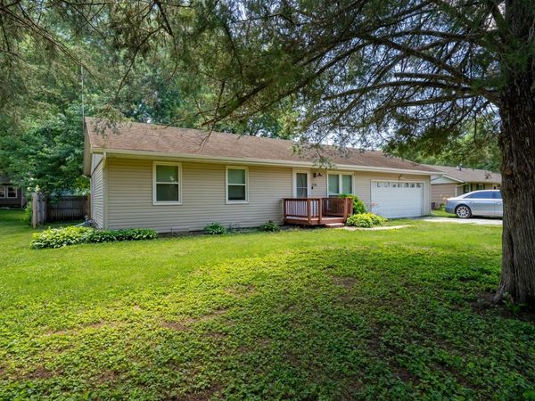 306 W Olive Street , Minier, IL 61759