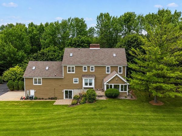 608 Bluegrass Road E, Mt Pleasant, MI 48858