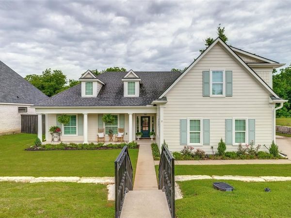 915 Waterloo Lake Drive, Denison, TX 75020
