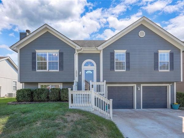 18909 E 12th Terrace, Independence, MO 64057