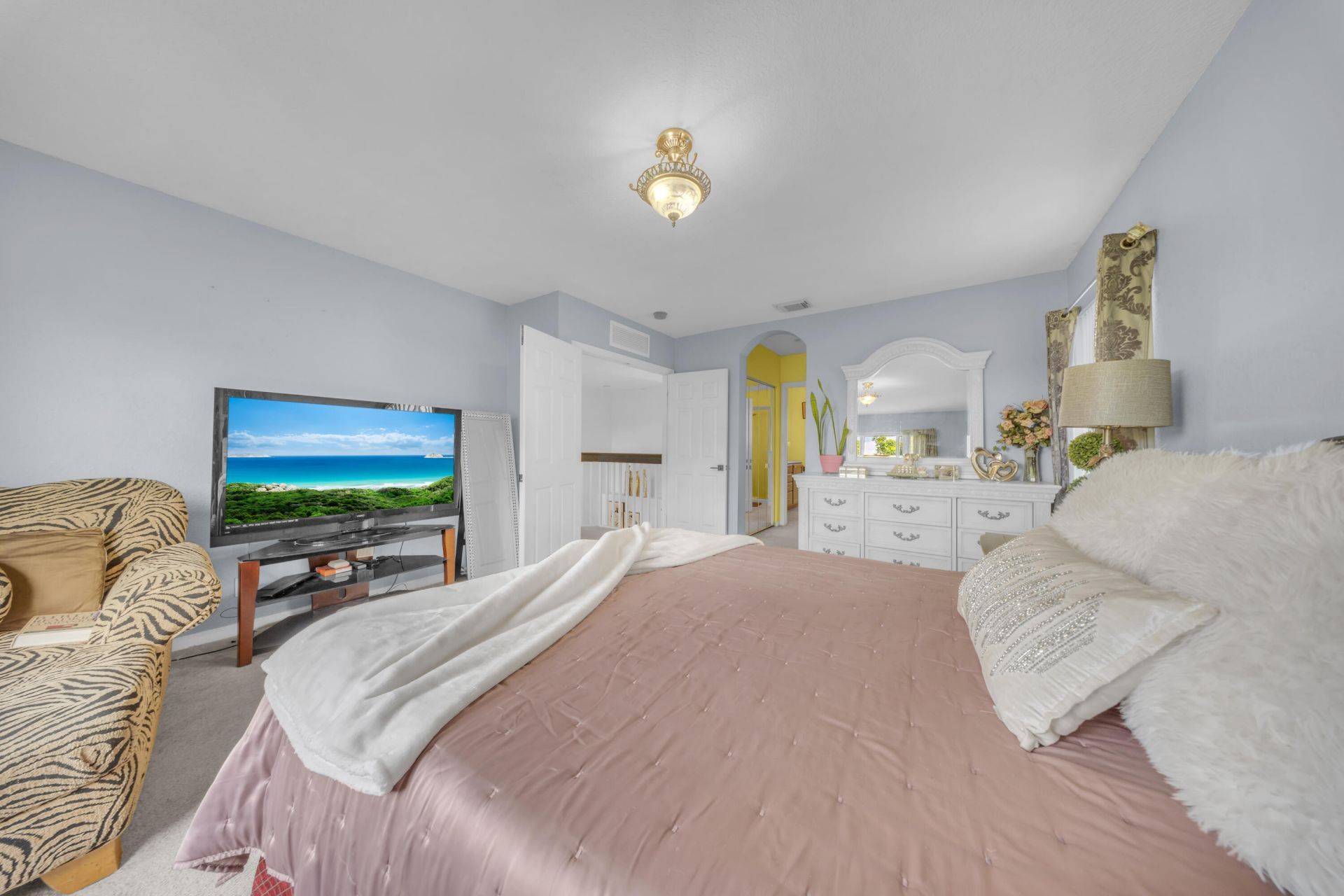 726 Gazetta Way, West Palm Beach, FL 33413 Photo