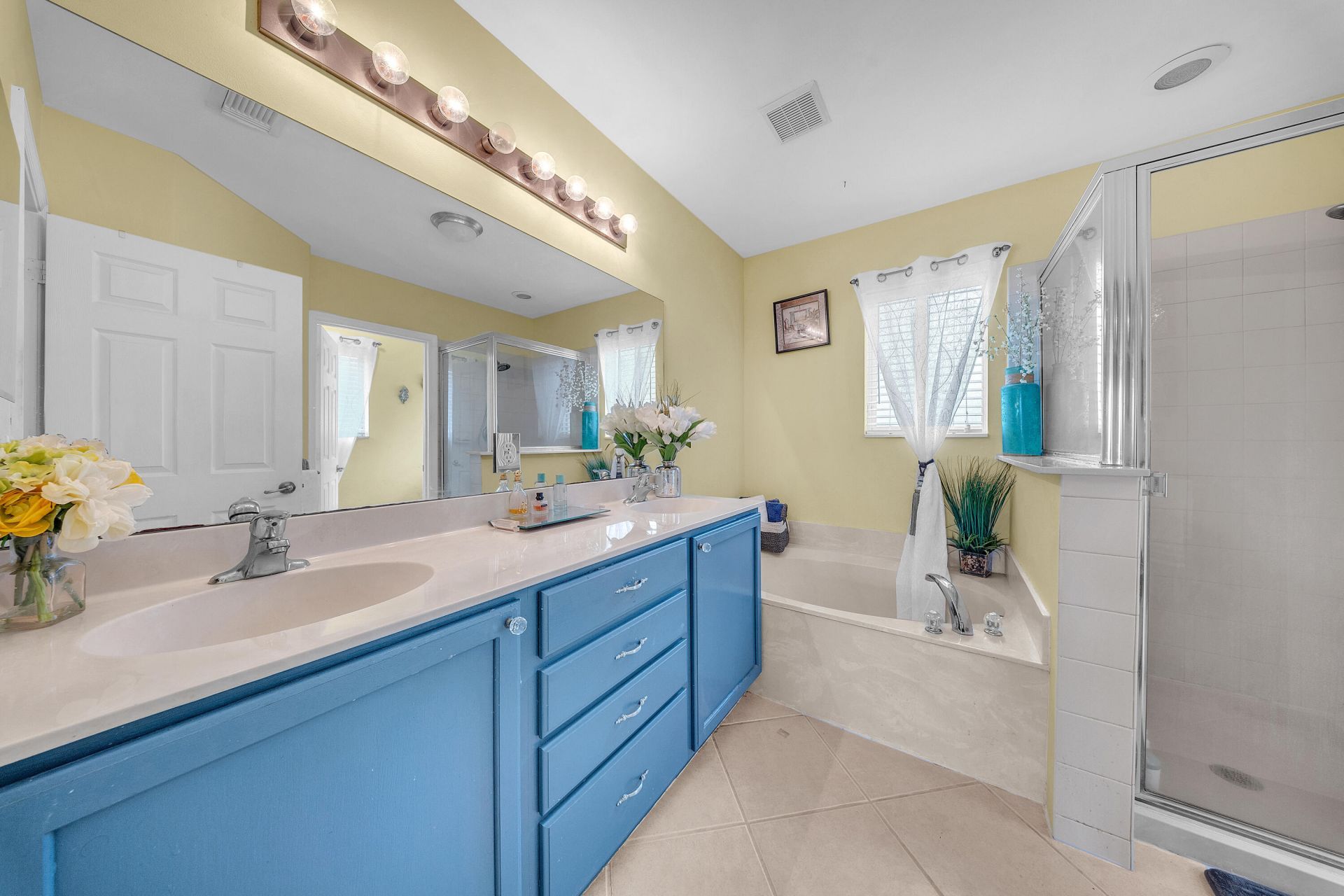 726 Gazetta Way, West Palm Beach, FL 33413 Photo