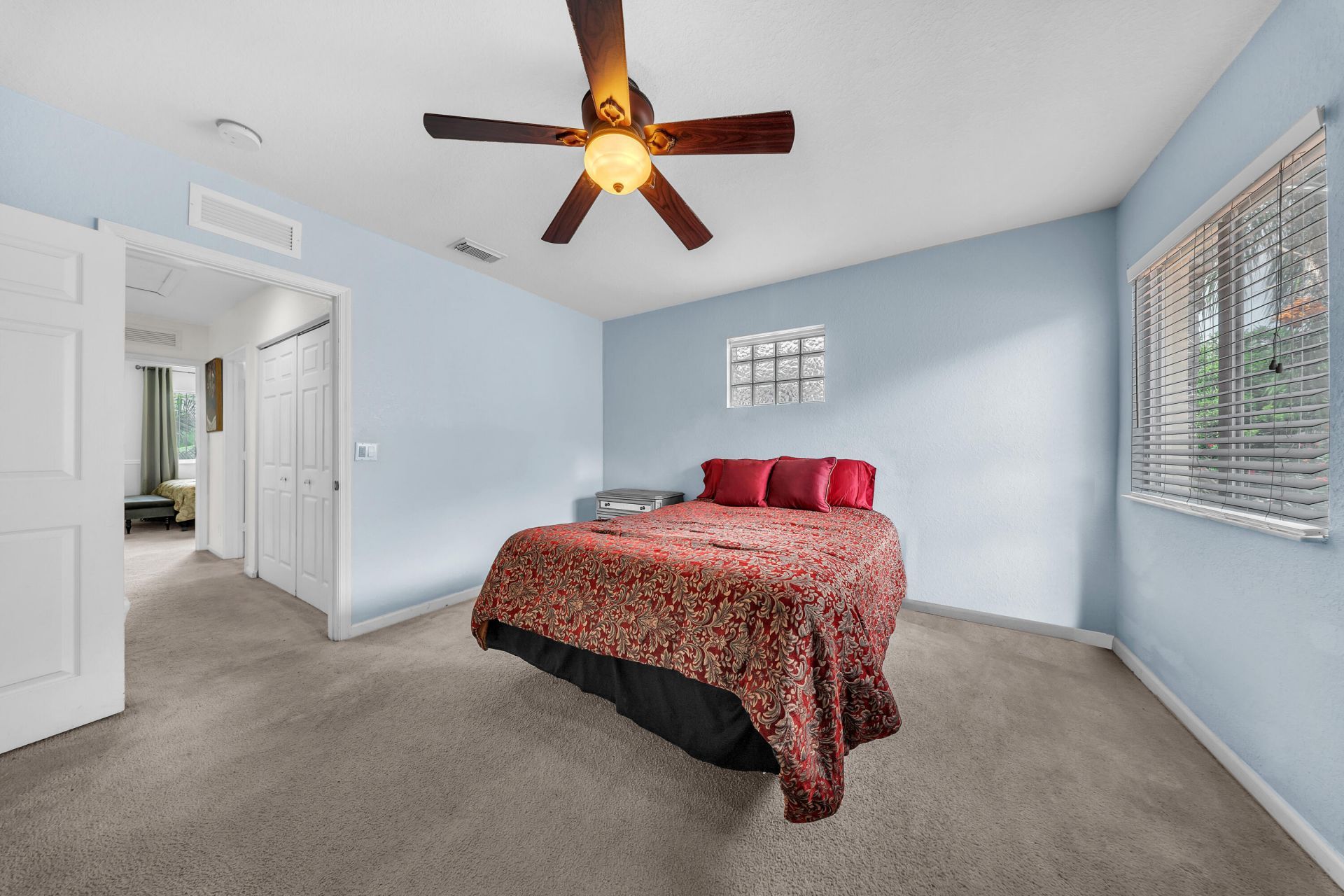 726 Gazetta Way, West Palm Beach, FL 33413 Photo